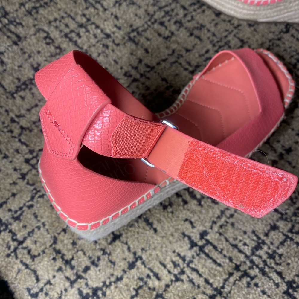 Wedges - Picture 7 of 10